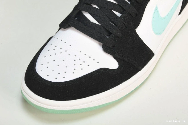 Jordan Island Air Low CQ9828-131 Green 1 0823